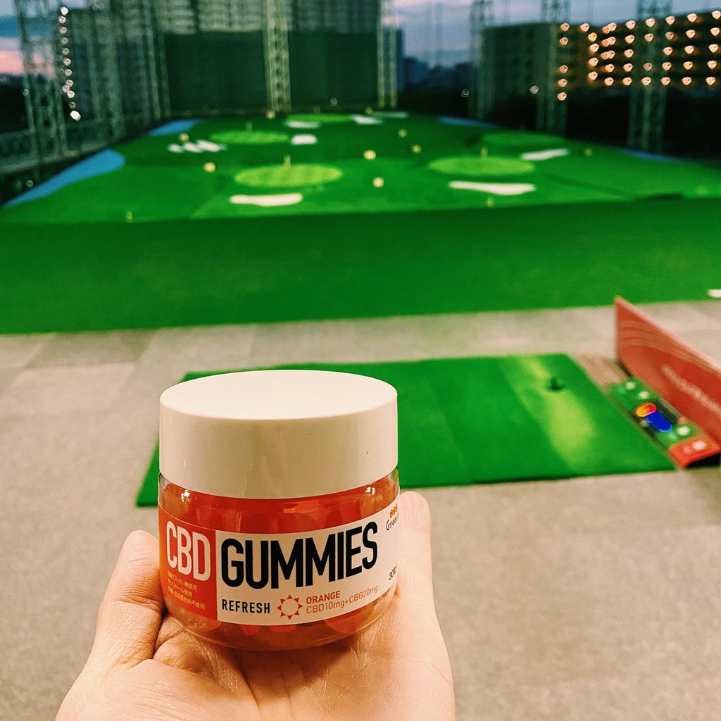 ゴルフ練習場とCBD Gummies「REFRESH／オレンジ味」