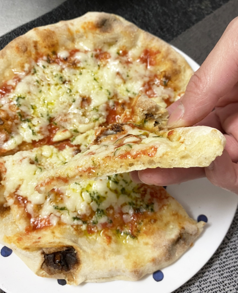 PIZZALABOの冷凍ピザ「マルゲリータ」の生地